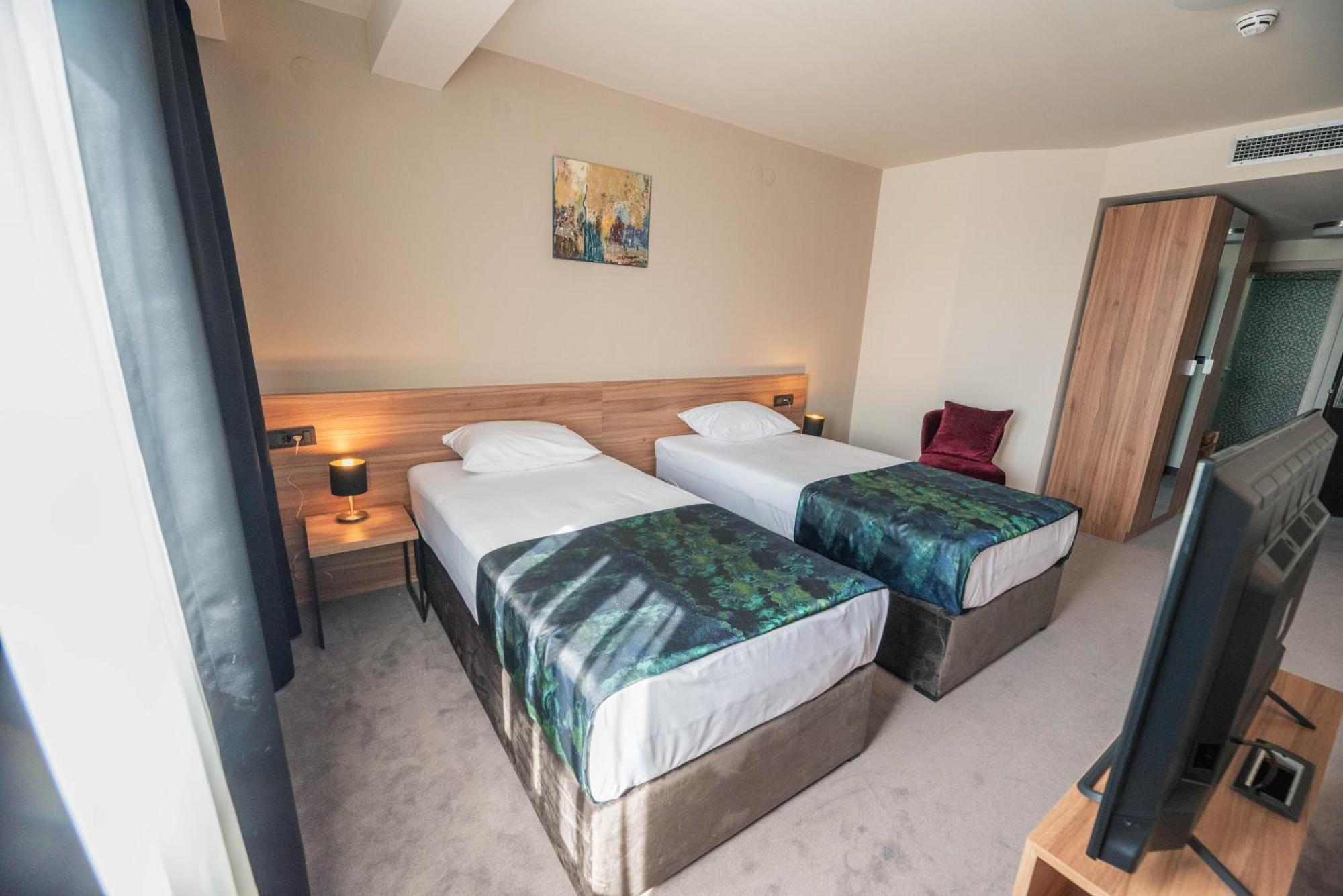 Hotel Aloha Ni Buitenkant foto