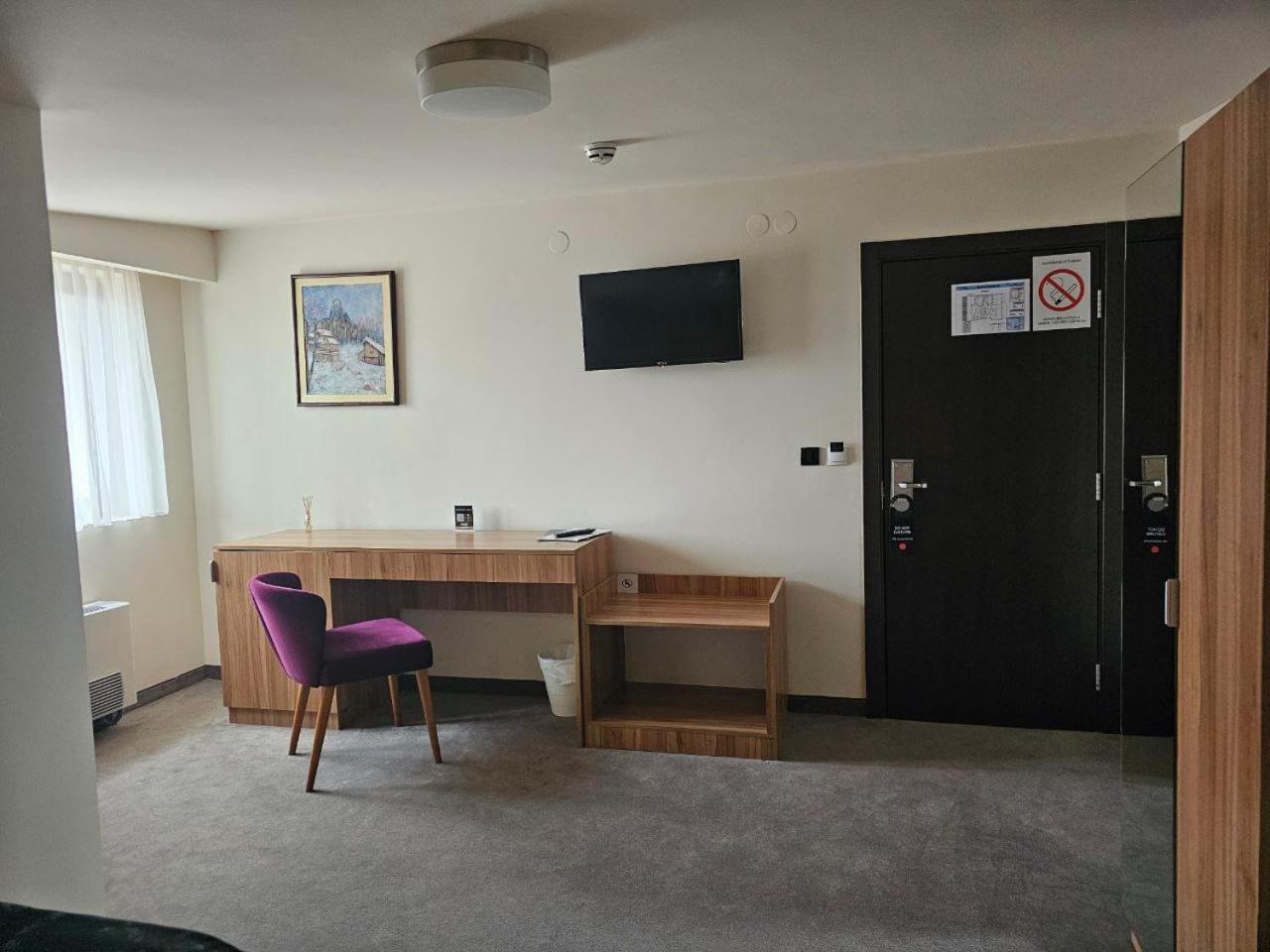 Hotel Aloha Ni Buitenkant foto