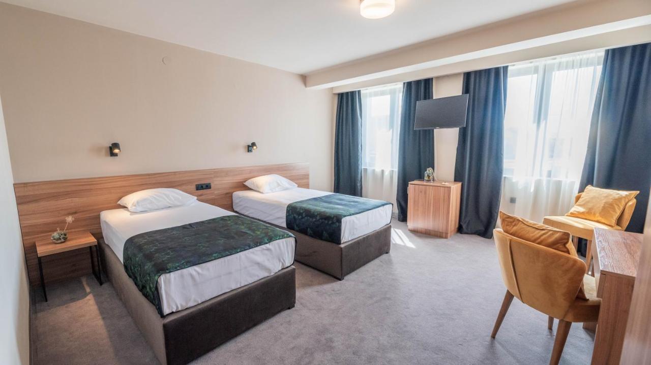 Hotel Aloha Ni Buitenkant foto